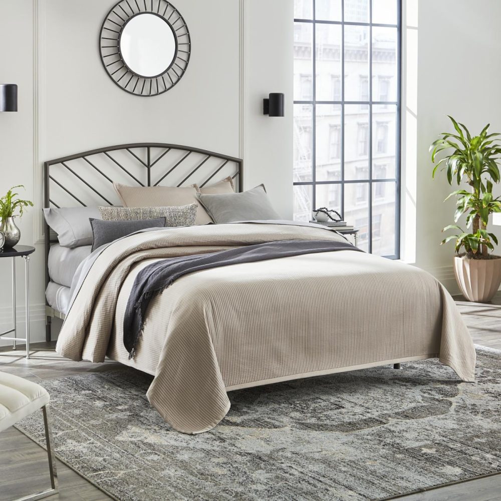 Beds | Essex Metal Headboard Bedroom Beds